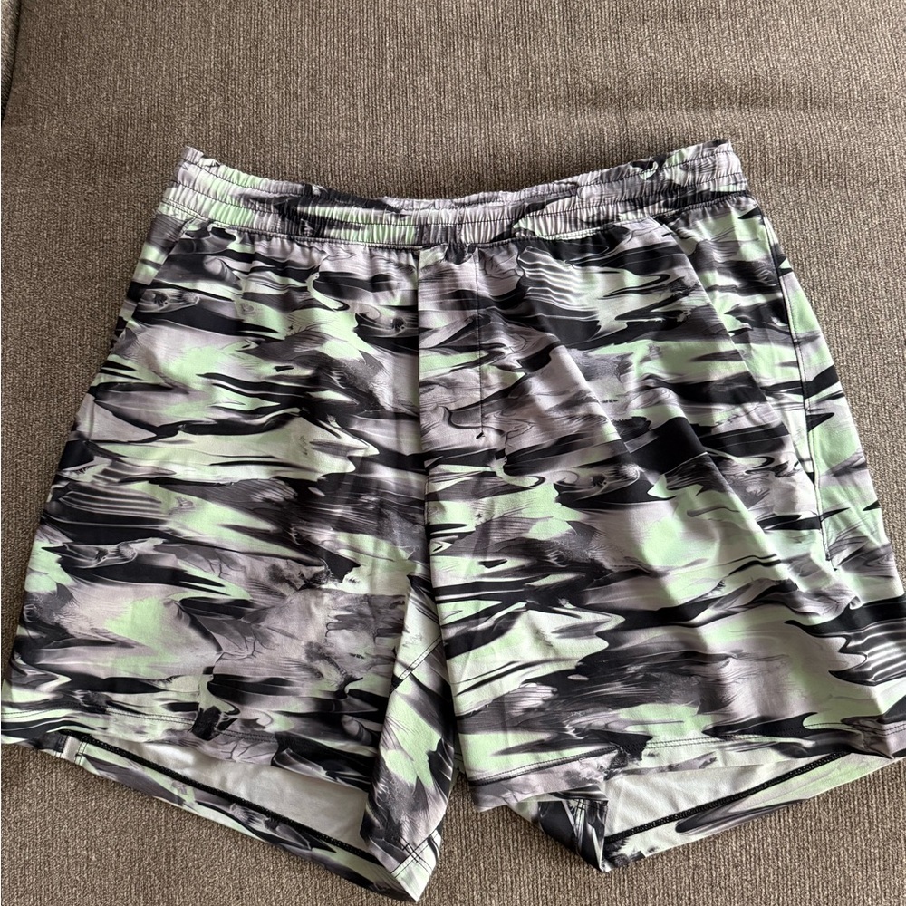 Lululemon Pace Breaker Linerless Short 6”